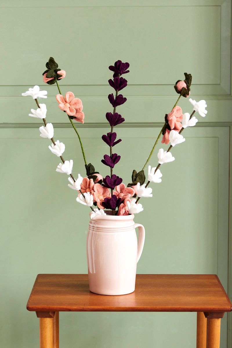 Ullfilt Stilk m.mange blomster, Plomme